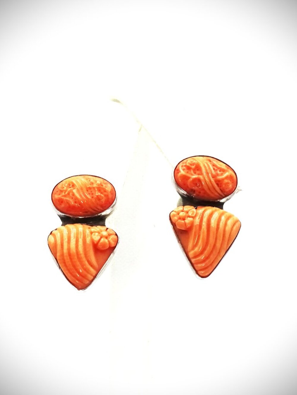 AMY KAHN RUSSEL Sterling Silver and Carved Coral Clip Earrings - Picture 4 of 7